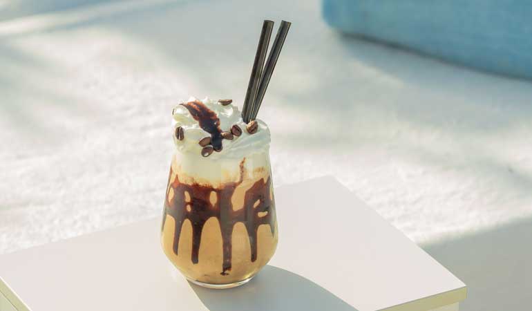 Caramel Brownie Cream Frappuccino 3 Caramel Brownie Cream Frappuccino 2